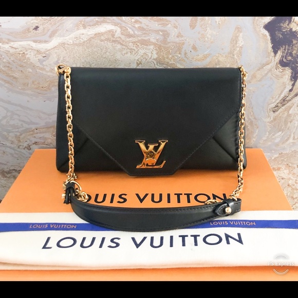 Louis Vuitton Calfskin ‘Love Note’ Black Chain Bag - Picture 2 of 8